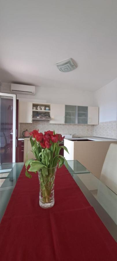 Apartman Mimi Apartment Makarska Bagian luar foto