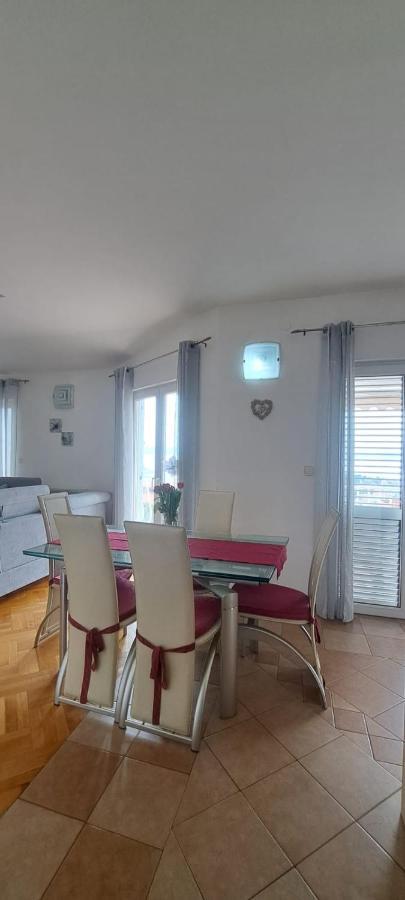 Apartman Mimi Apartment Makarska Bagian luar foto