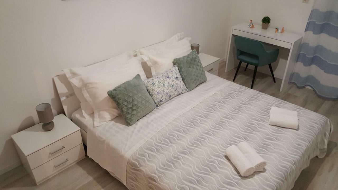 Apartman Mimi Apartment Makarska Bagian luar foto